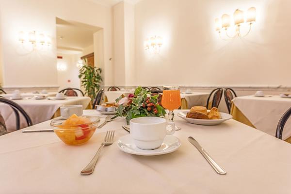 Raeli Hotel Noto Roma Esterno foto